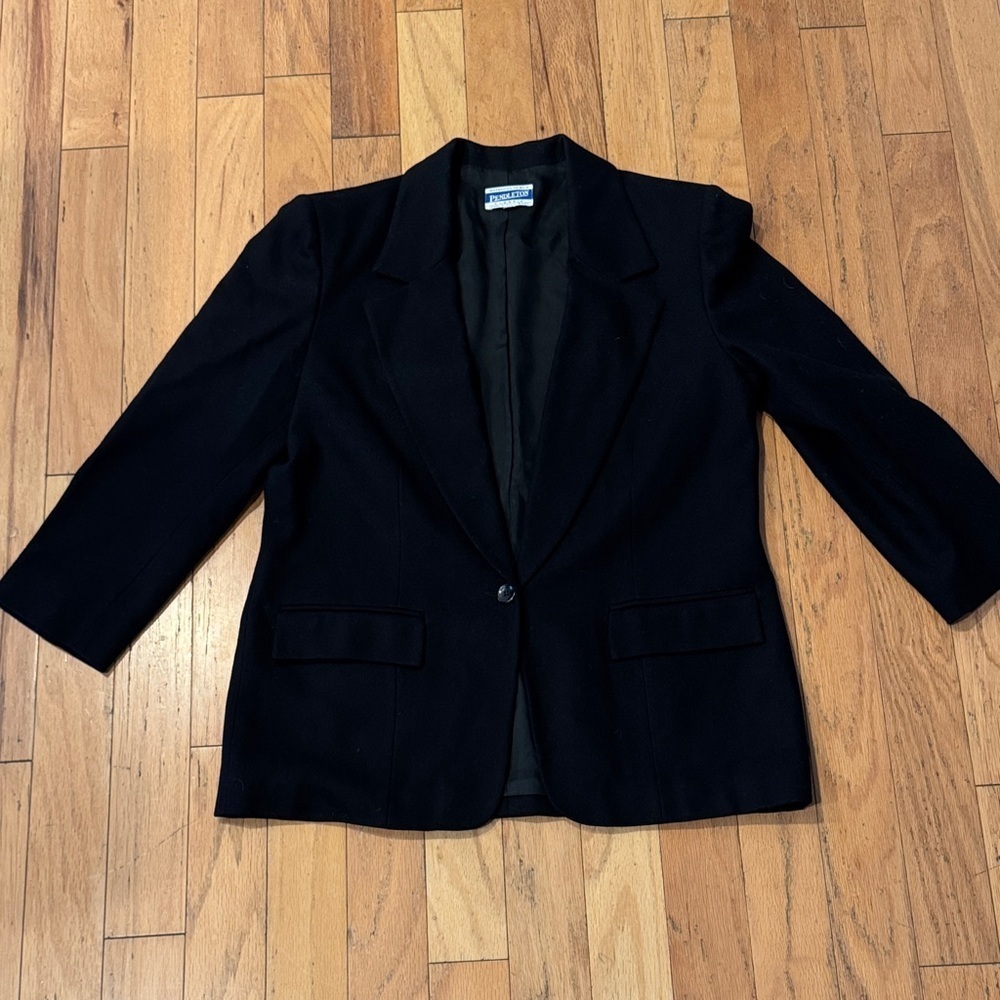 Pendleton Women's Black Blazer